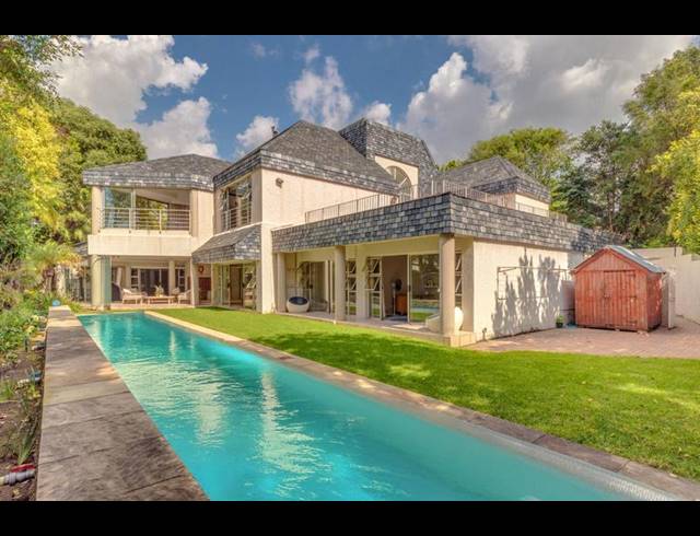5 BEDROOM HOUSE FOR SALE IN FOURWAYS GARDENS